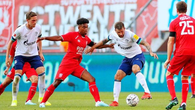 勇行为被传 勇行为被传